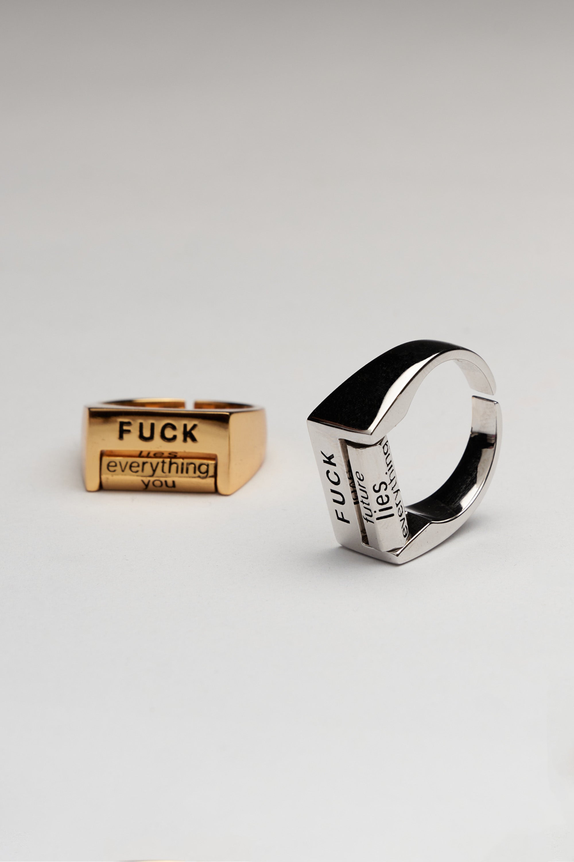 Fuck the World ring - Silver